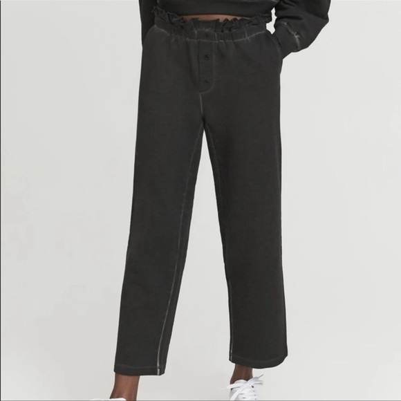 NEW SOMETHING NAVY Ruffle Cropped Sweat Pants, S - Picture 1 of 4